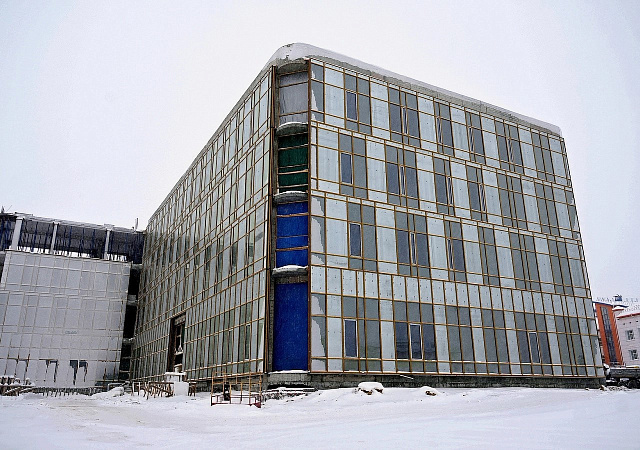 Новое медоборудование начали закупать для строящейся поликлиники Нового Уренгоя